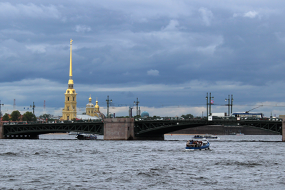 Водные экскурсии в Санкт-Петербурге, водные экскурсии по рекам и каналам, водные экскурсии по Неве, водные прогулки на развод мостов