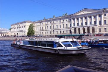речные прогулки санкт петербург