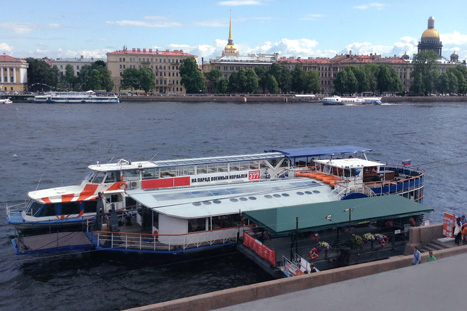 Пристань у Кунсткамеры