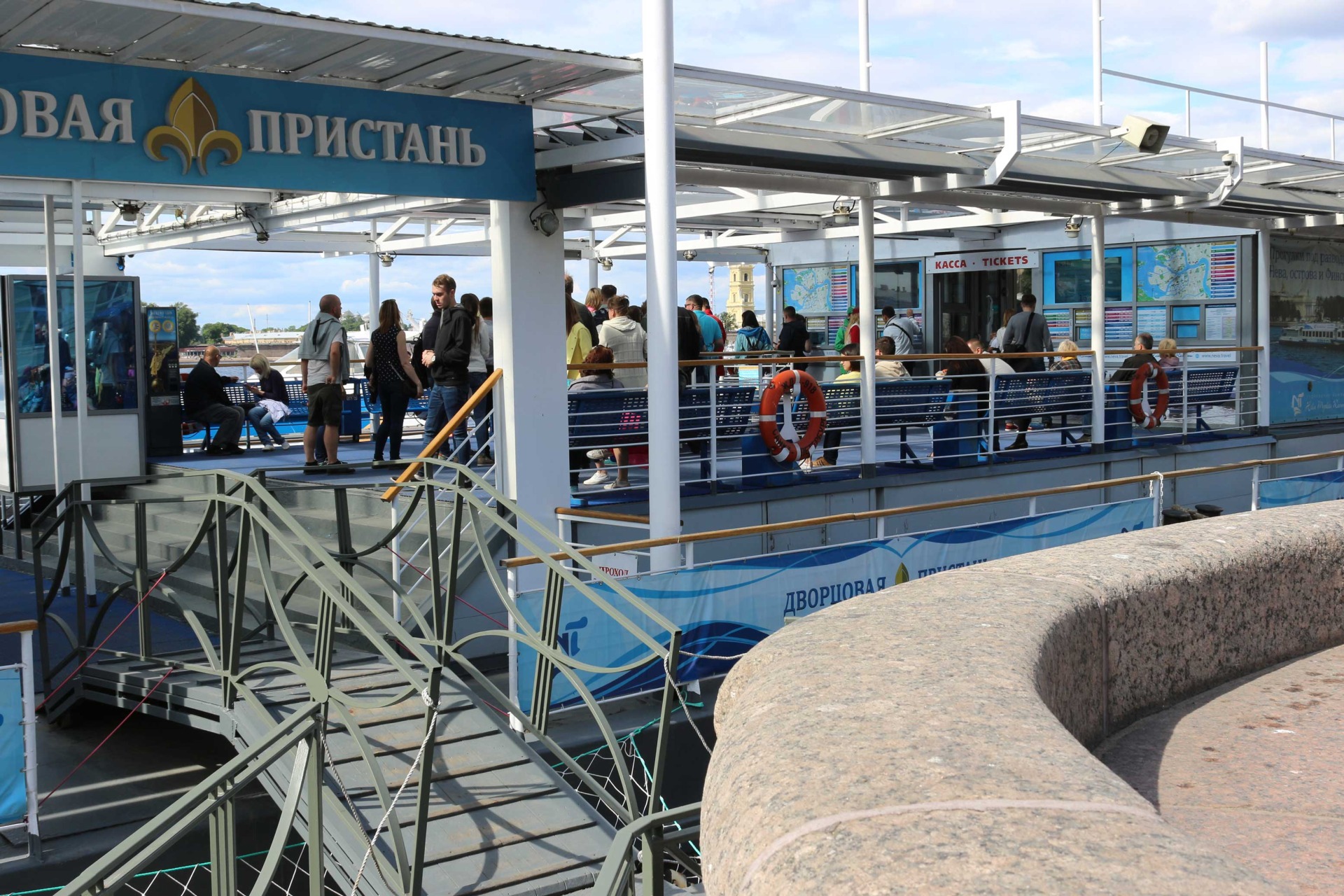 Билеты на Водные экскурсии в Питере от Эрмитажа