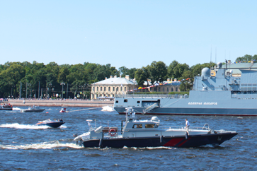 Водные экскурсии в Санкт-Петербурге, водные экскурсии по рекам и каналам, водные экскурсии по Неве, водные прогулки на развод мостов