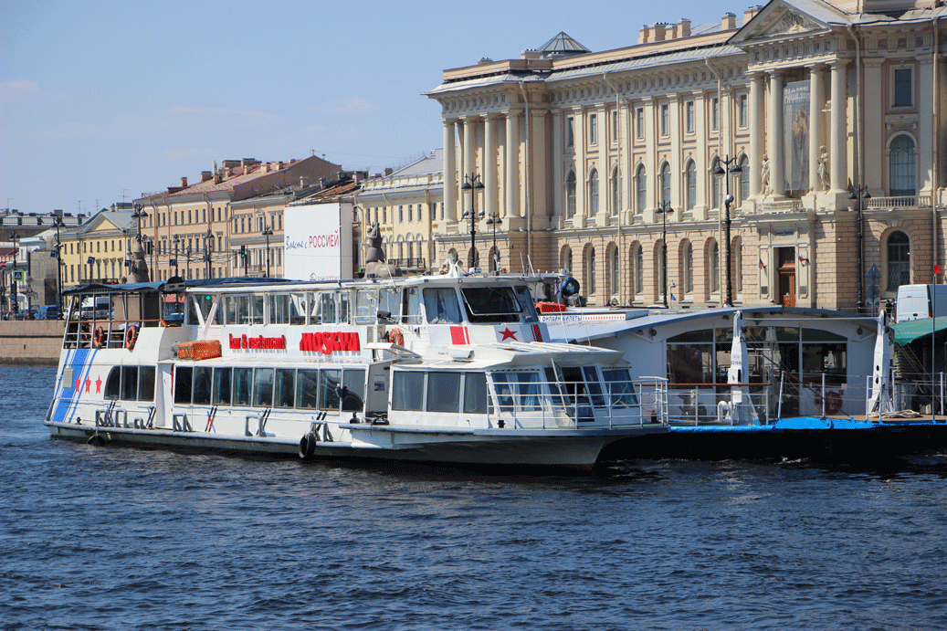 водные прогулки по рекам и каналам на катерах и теплоходах
