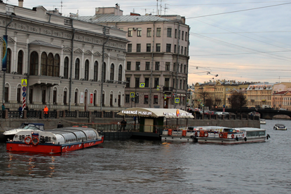 Водные экскурсии в Санкт-Петербурге, водные экскурсии по рекам и каналам, водные экскурсии по Неве, водные прогулки на развод мостов
